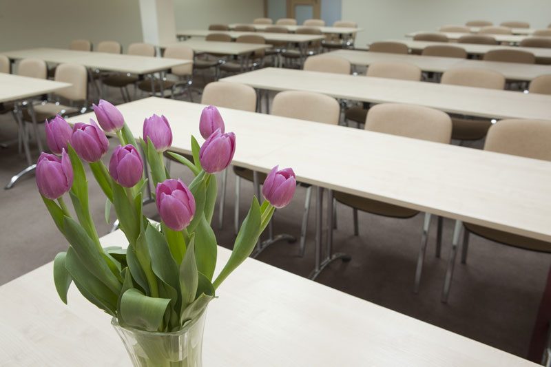 Meble szkolne aula